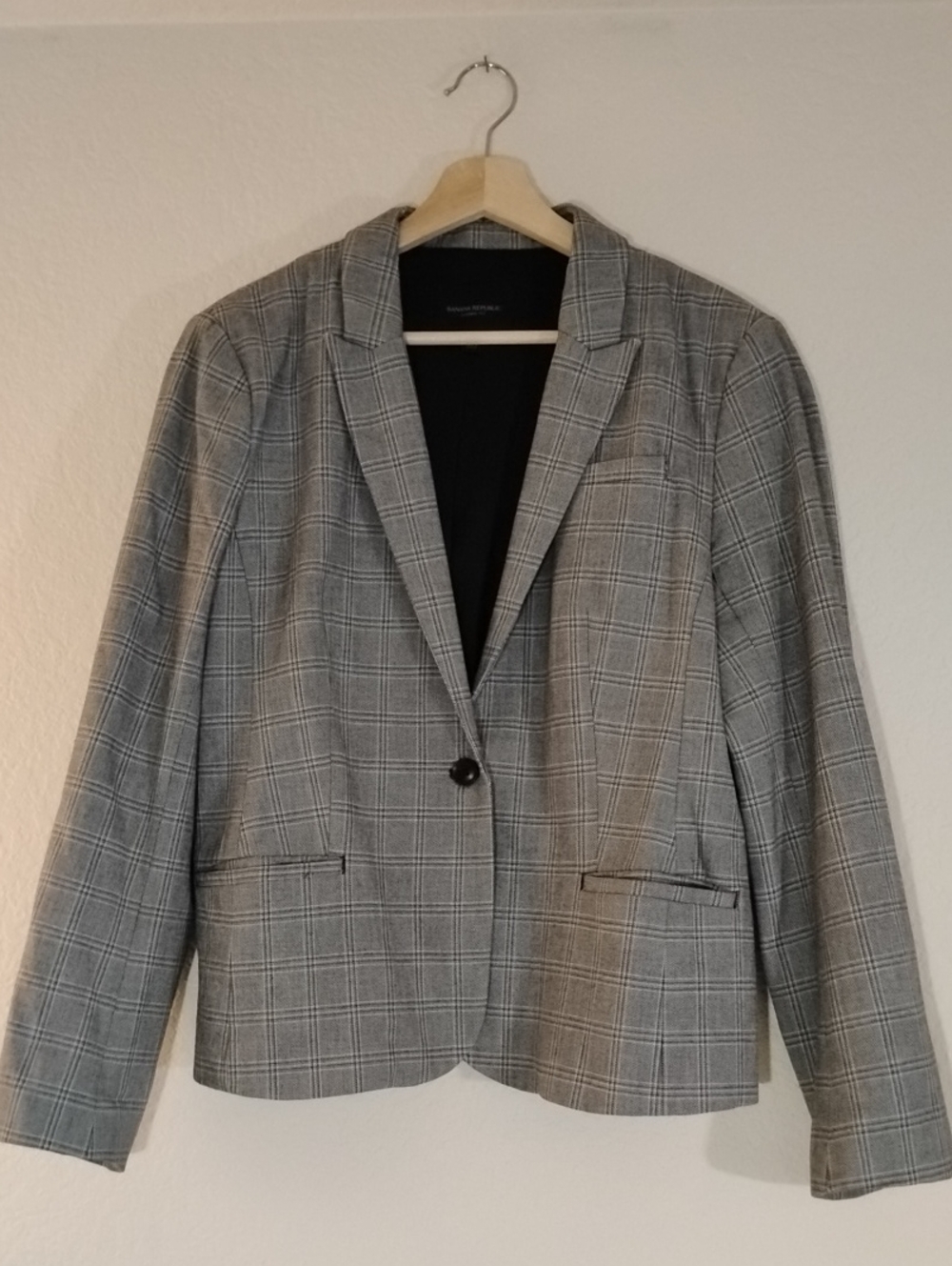 Banana Republic Classic Structured Academia Gray Plaid Single-Button Blazer